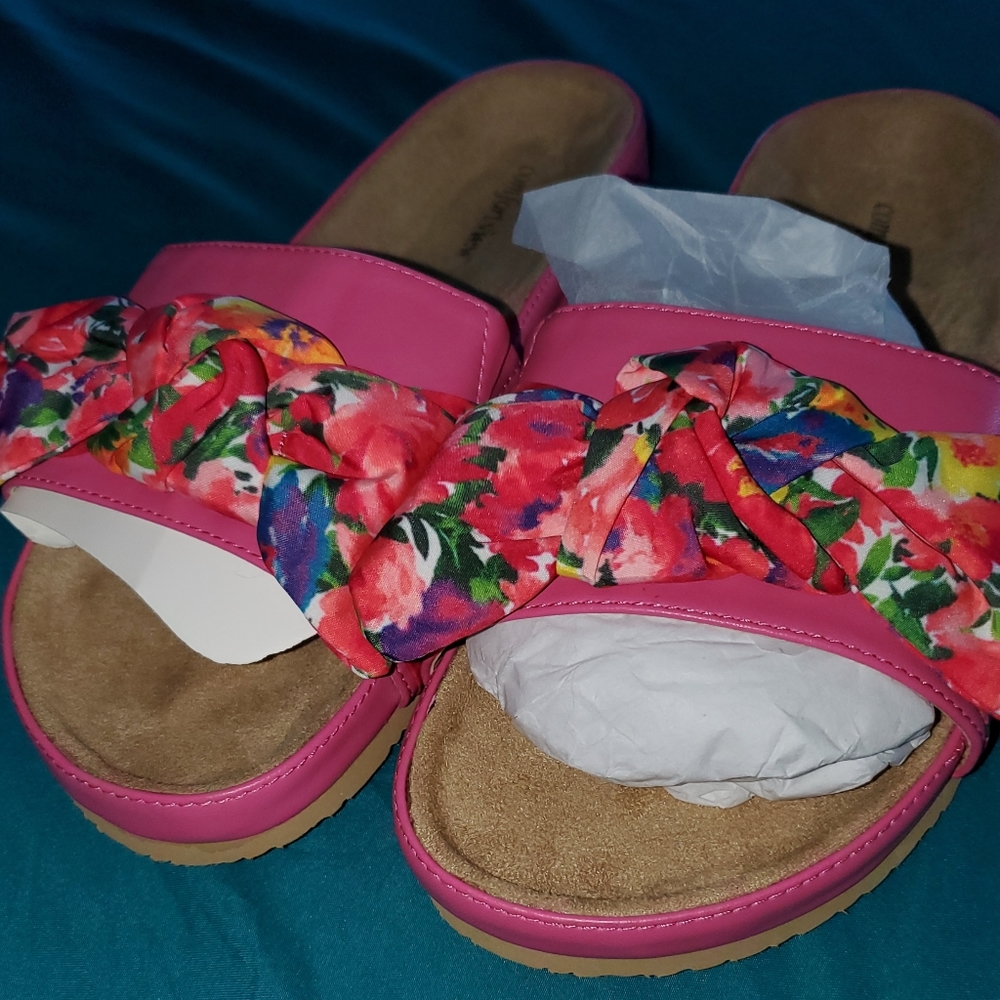 -Cute pink slides.
